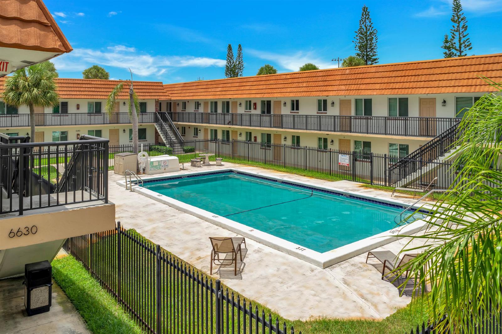 College Square - 6600-B4 property image