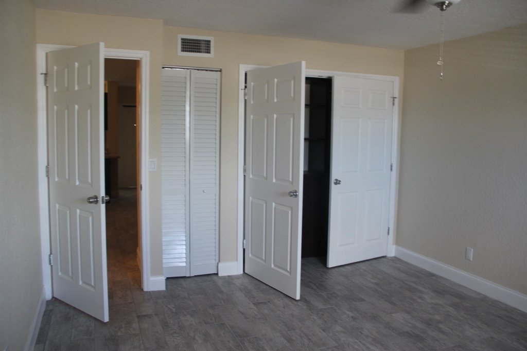 College Square - 6600-B6 property image