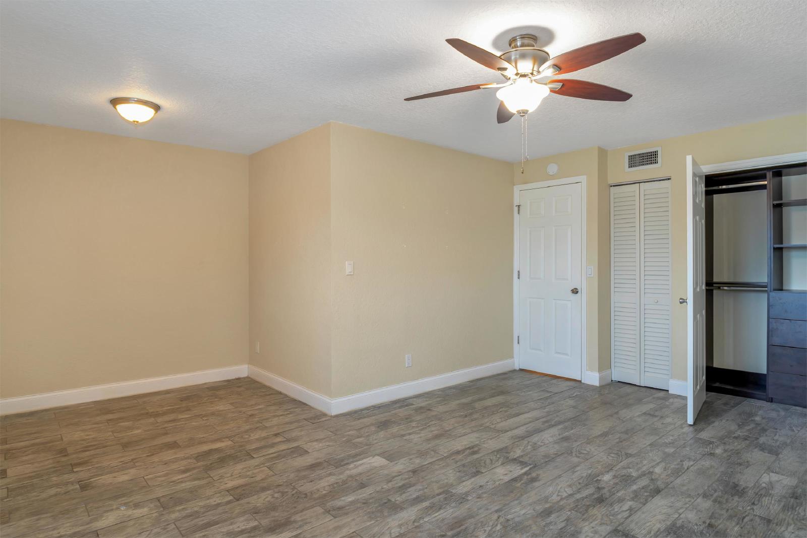 College Square - 6620-A6 property image
