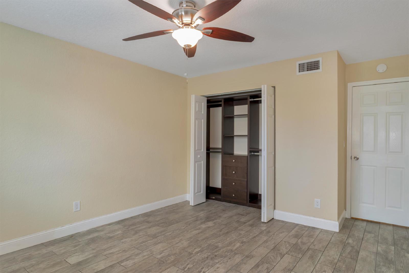 College Square - 6620-A6 property image